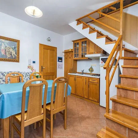 Apartment In Near The *