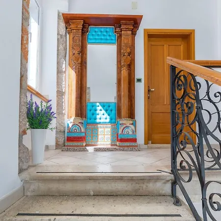 Apartment In Near The *