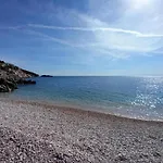 Apartament In Near The *