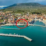 In Near The * Cres