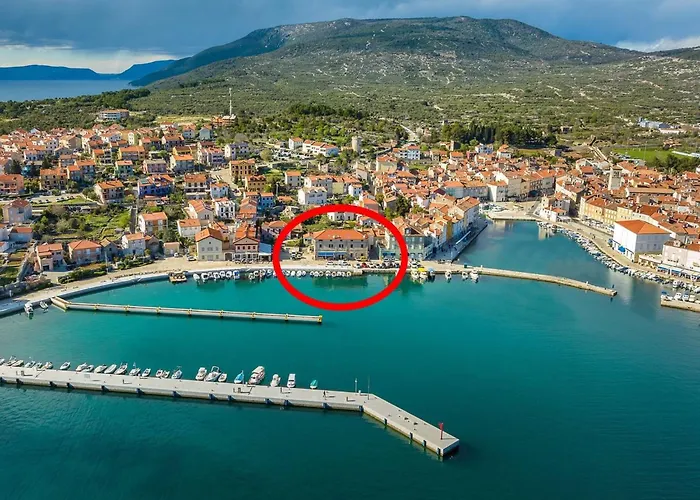 In Near The * Cres